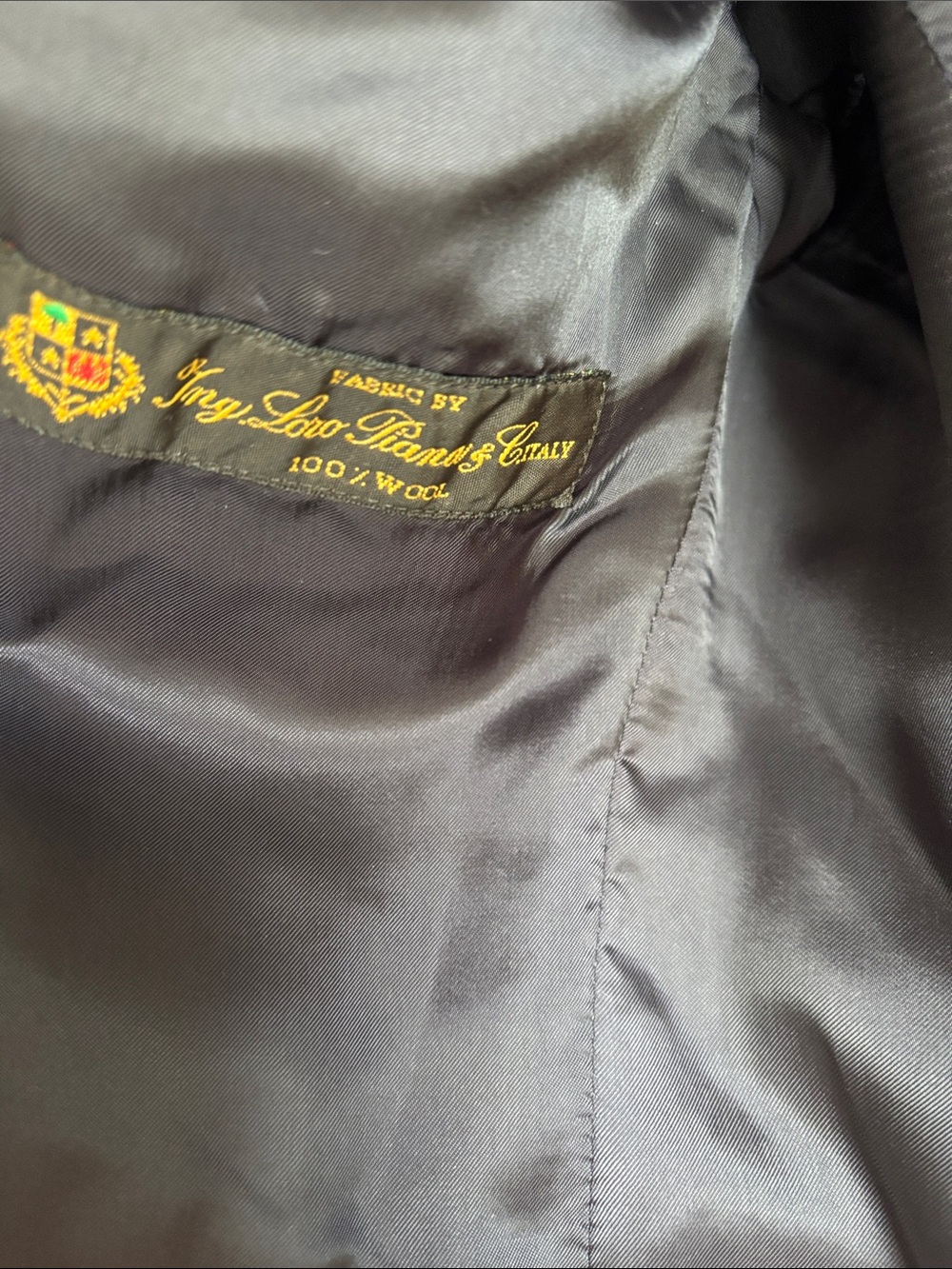 Brooks Brothers Black Wool Blazer with Gold Buttons Sz 8P - Picture 4 of 4